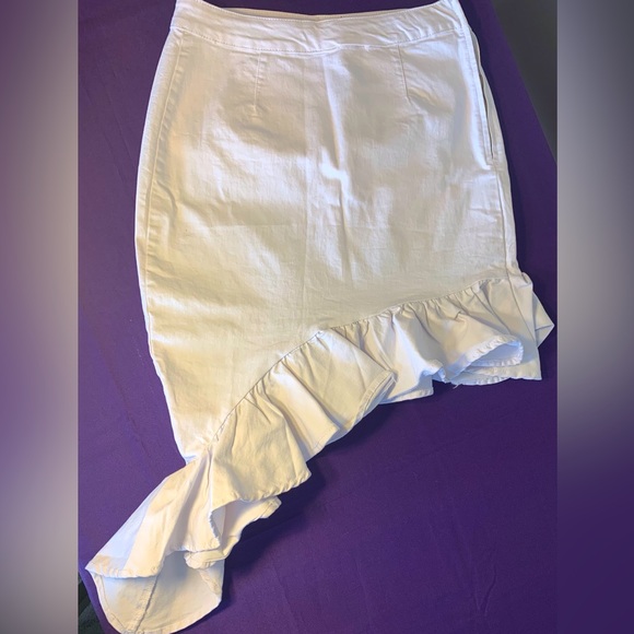 White High Low Ruffle Skirt - Picture 1 of 7